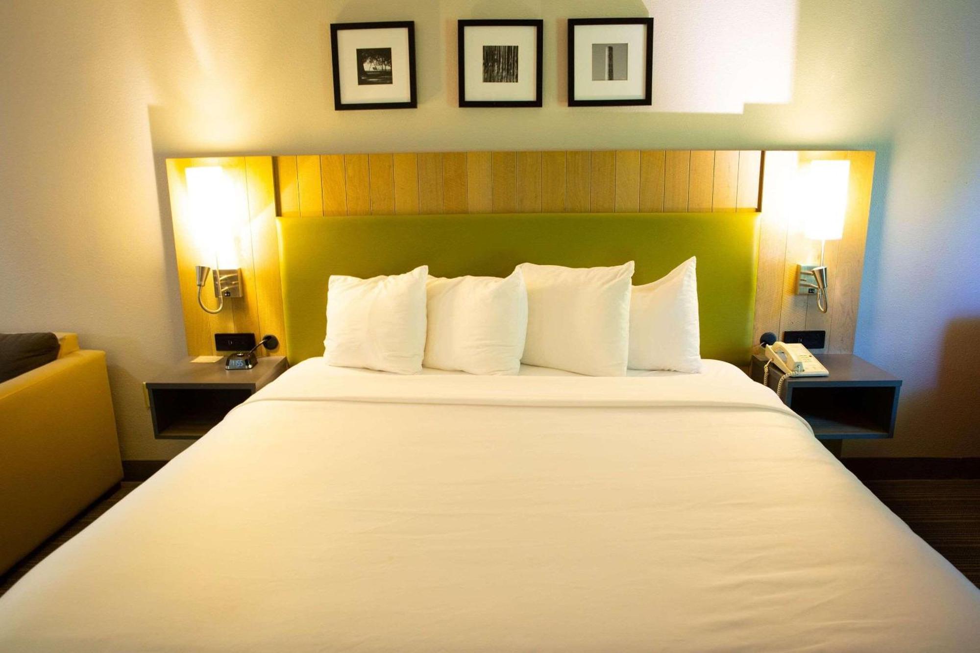 Country Inn & Suites By Radisson, Burlington Elon , Nc Экстерьер фото