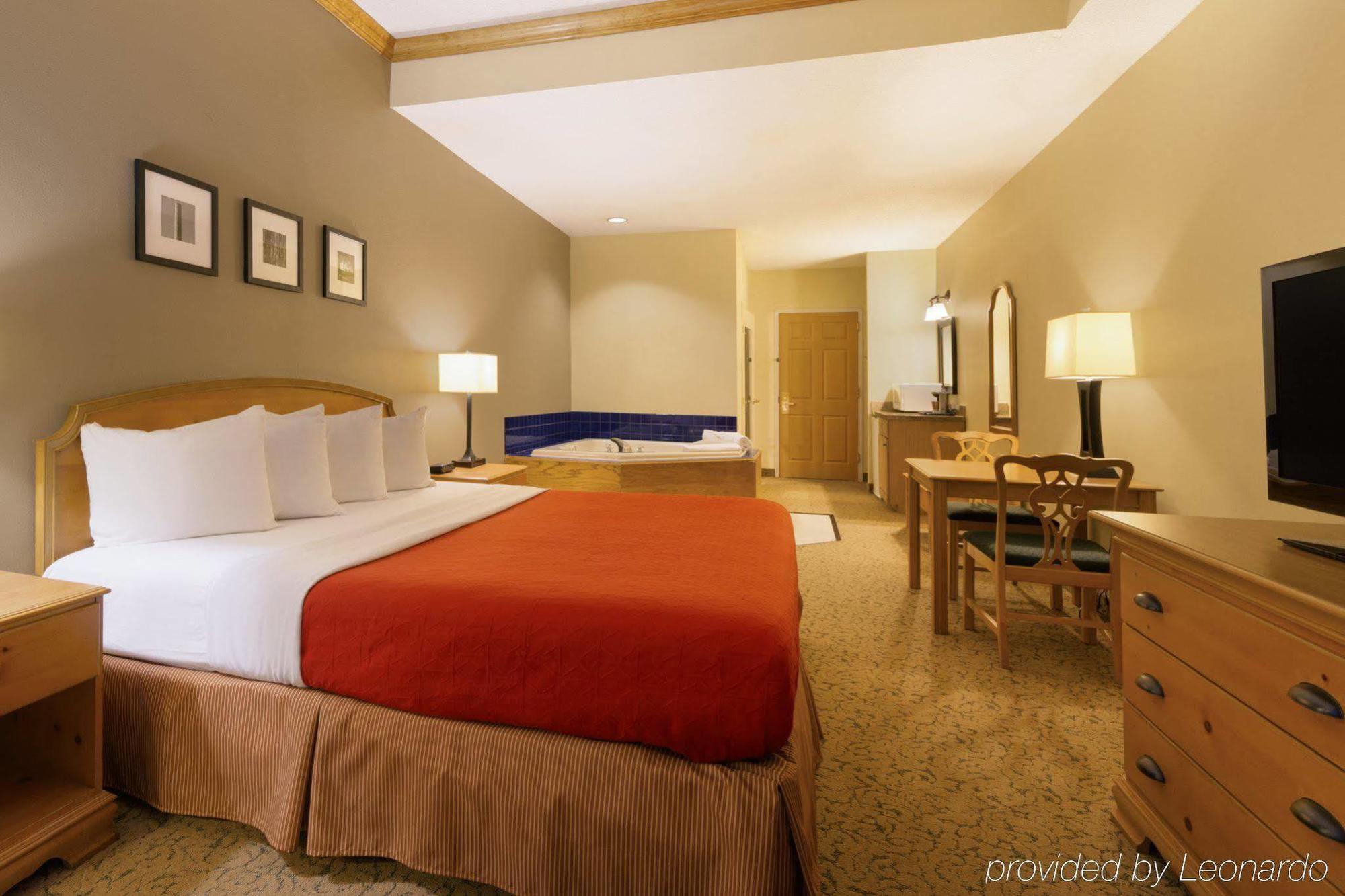 Country Inn & Suites By Radisson, Burlington Elon , Nc Экстерьер фото