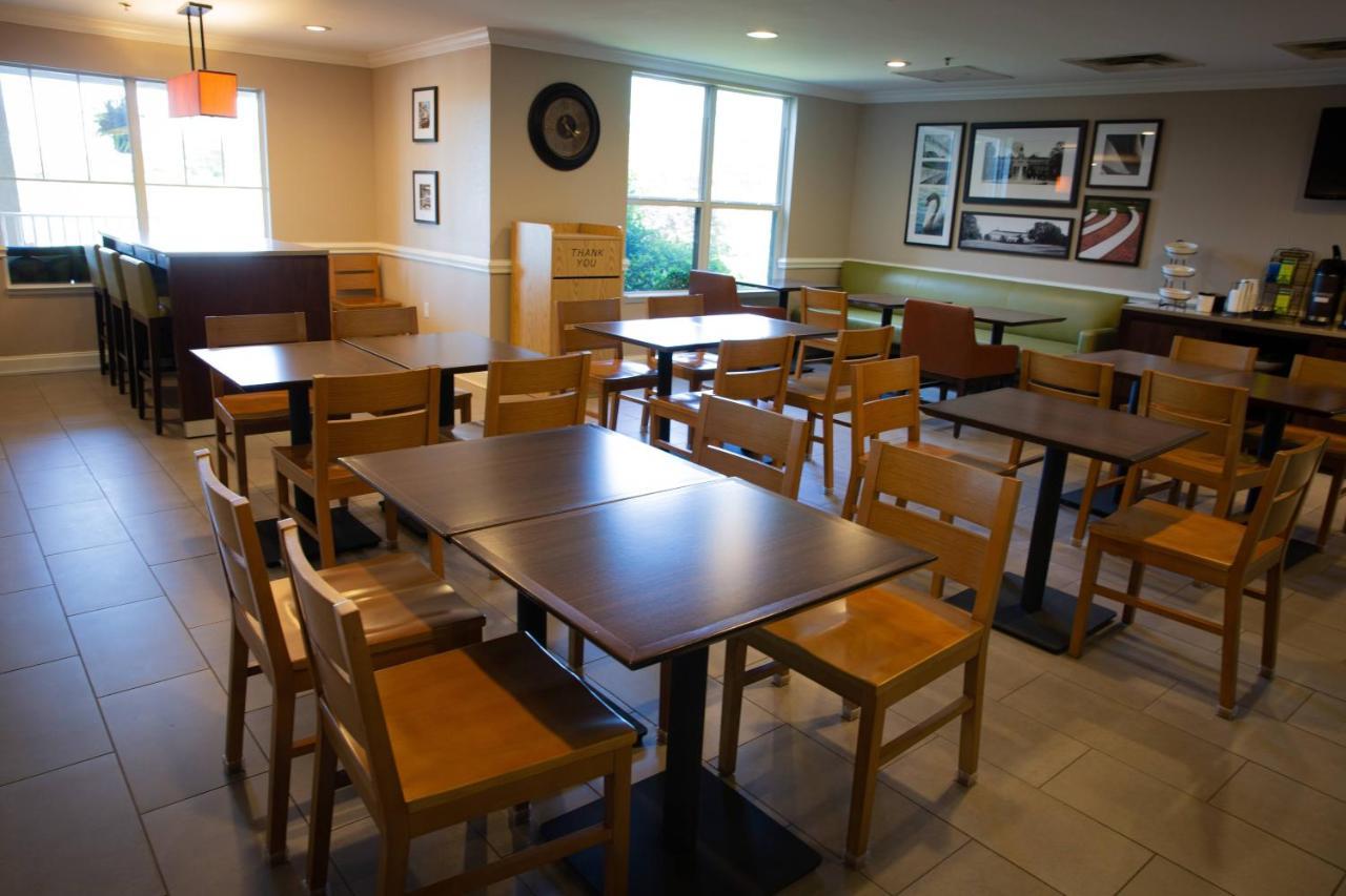 Country Inn & Suites By Radisson, Burlington Elon , Nc Экстерьер фото